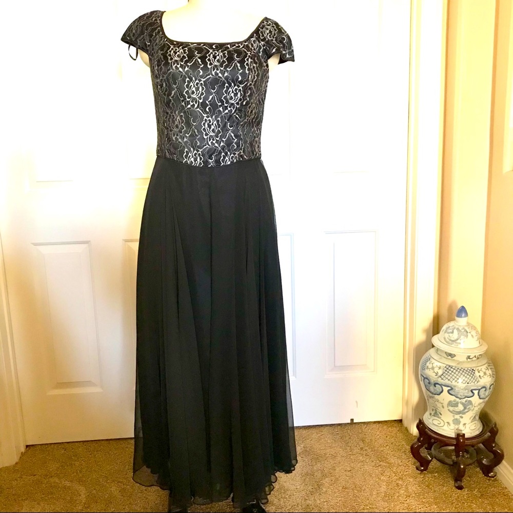 Jessica McClintoc Formal Black Dress